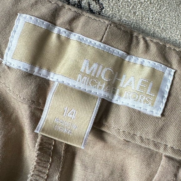 Michael Kors Size 14 Shorts Tan - Picture 7 of 13